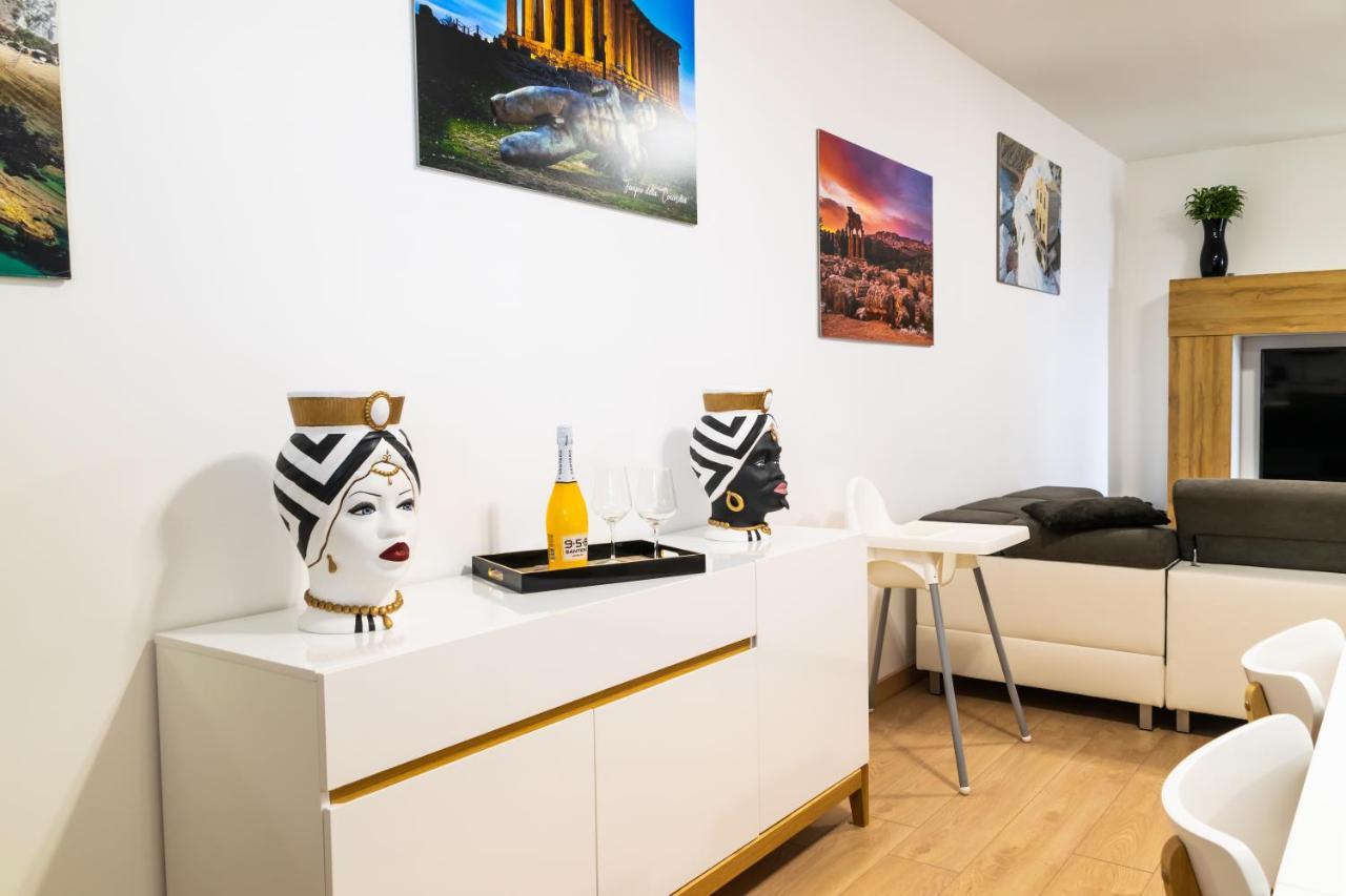 Diana Holiday Home อากริเจนโต ภายนอก รูปภาพ